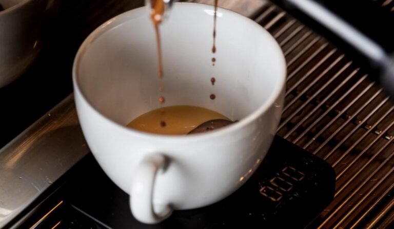 Paras integroitu kahvikone kotikäyttöön