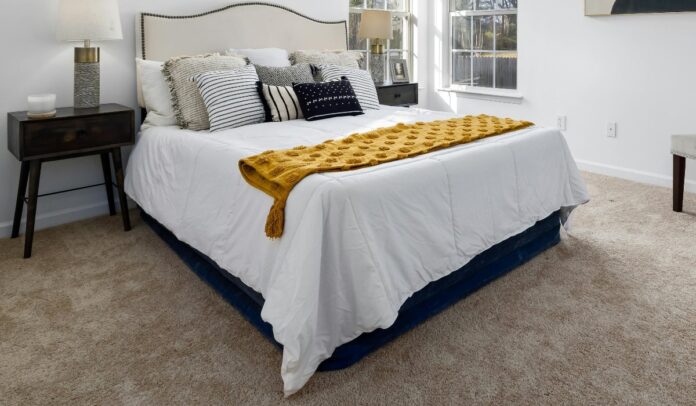 Hyvä edullinen jenkkisänky testi