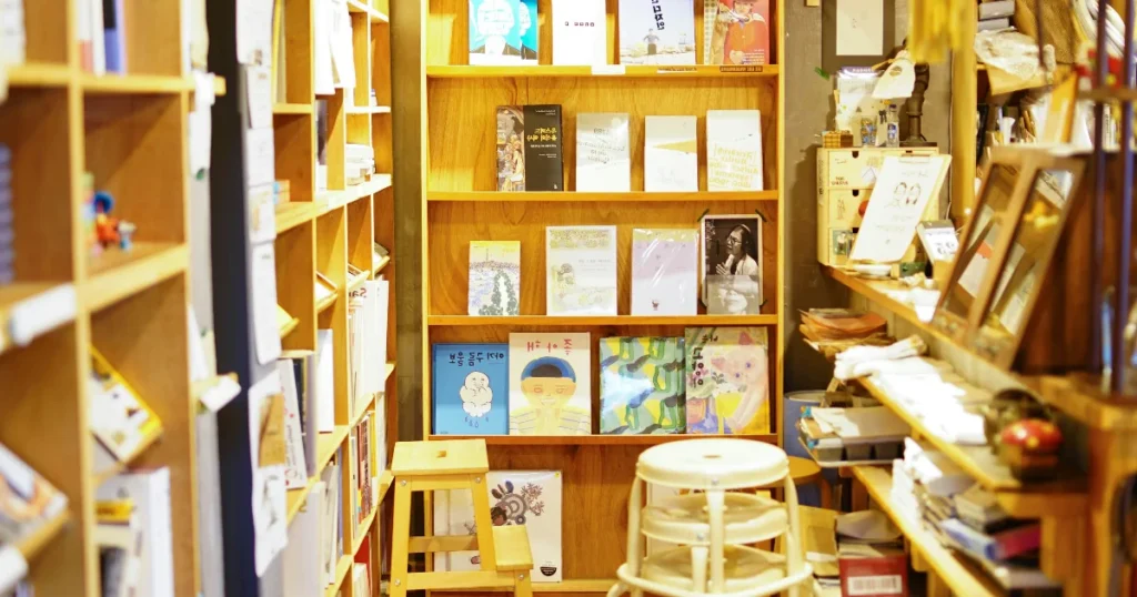 Paras kirjahylly testi